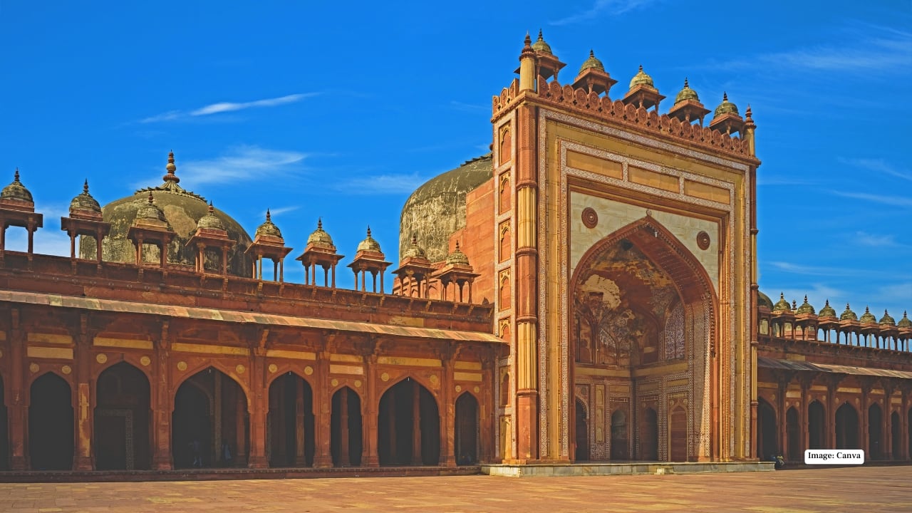 4. Jama Mosque, Fatehpur Sikri, Uttar Pradesh Fatehpur Sikri feels like a paused dream of Emperor Akbar, and its Jama Mosque is the spiritual heart of that vision. The Buland Darwaza gateway leads to a courtyard where Persian symmetry meets Indian ornamentation. The shrine of Salim Chishti, set within the mosque precinct, glows with marble screens carved by local craftsmen. Travel tip: Combine this visit with the royal enclosure next door to understand how faith and governance shared the same architectural stage.
