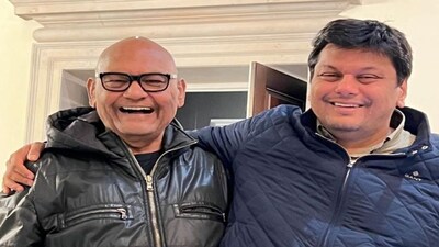 Anil Agarwal with his son Agnivesh (Courtesy: X | @AnilAgarwal_Ved) 