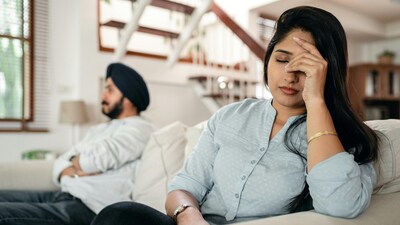 Feeling numb, irritable or distant in your relationship? Therapists explain emotional exhaustion, why it happens and how couples can reconnect without breaking up. (Pic credit: Pexels)