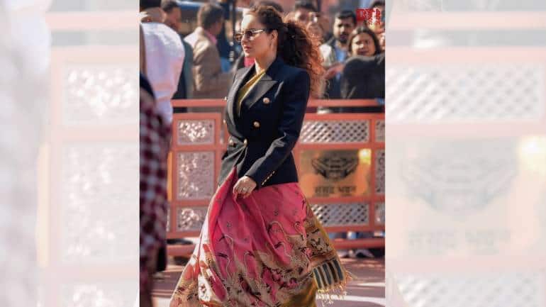 Kangana Ranaut in black coat dress (Image: @kanganafans67/Instagram)