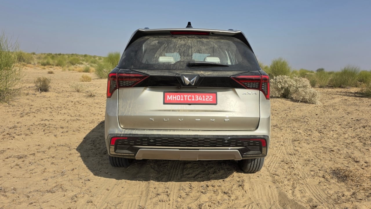 Mahindra XUV 7XO Review 5