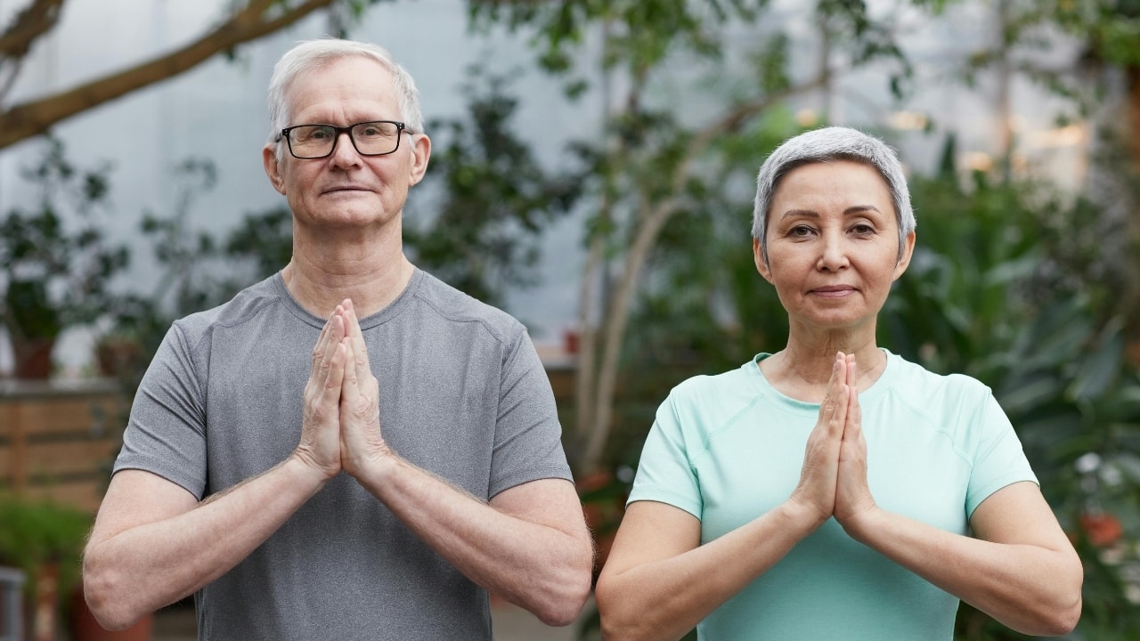 6 Neurologist-approved habits to keep your brain healthy as you age