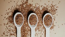 Health benefits of flaxseed powder, how to eat it and side effects, according to a nutritionist