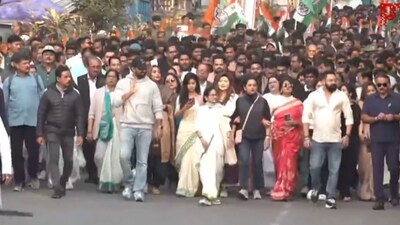 Mamata Banerjee leads protest in Kolkata against ED over I-PAC raids