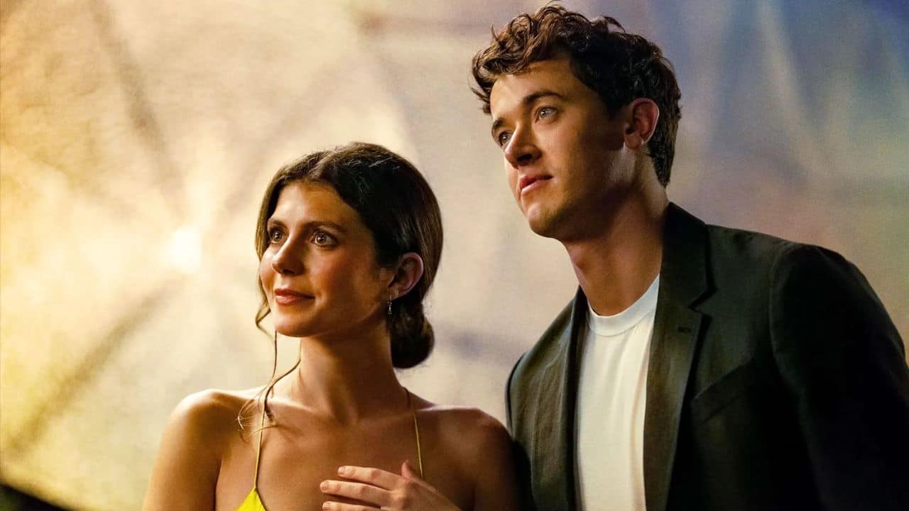 People We Meet on Vacation – Netflix A heartwarming romantic comedy about two opposites whose evolving friendship takes an unexpected turn when they decide to explore the possibility of love during a series of shared holiday trips. 