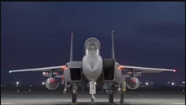 Operation Hawkeye Strike: US launches major airstrikes on Islamic State in Syria after deadly attack on Americans | Watch