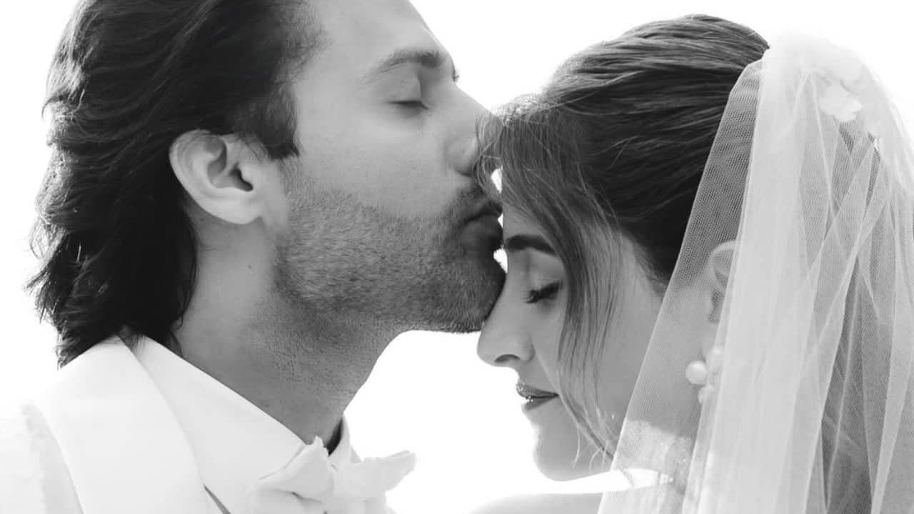 Tender Moments One of the most touching photos is a black-and-white close-up of Stebin kissing Nupur’s forehead. This shot highlights the intimacy and emotional depth of their union away from the grand spectacle.