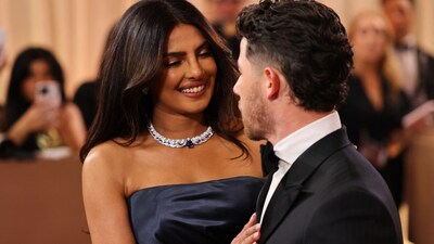 Priyanka Chopra Jonas and Nick Jonas turn heads on the red carpet at the 83rd Annual Golden Globes (REUTERS/Daniel Cole)