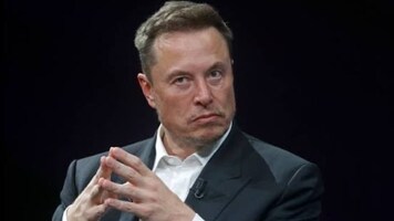 Elon Musk predicts saving for retirement will be ‘irrelevant’ in 20 years: ‘Anyone can have whatever they wish’
