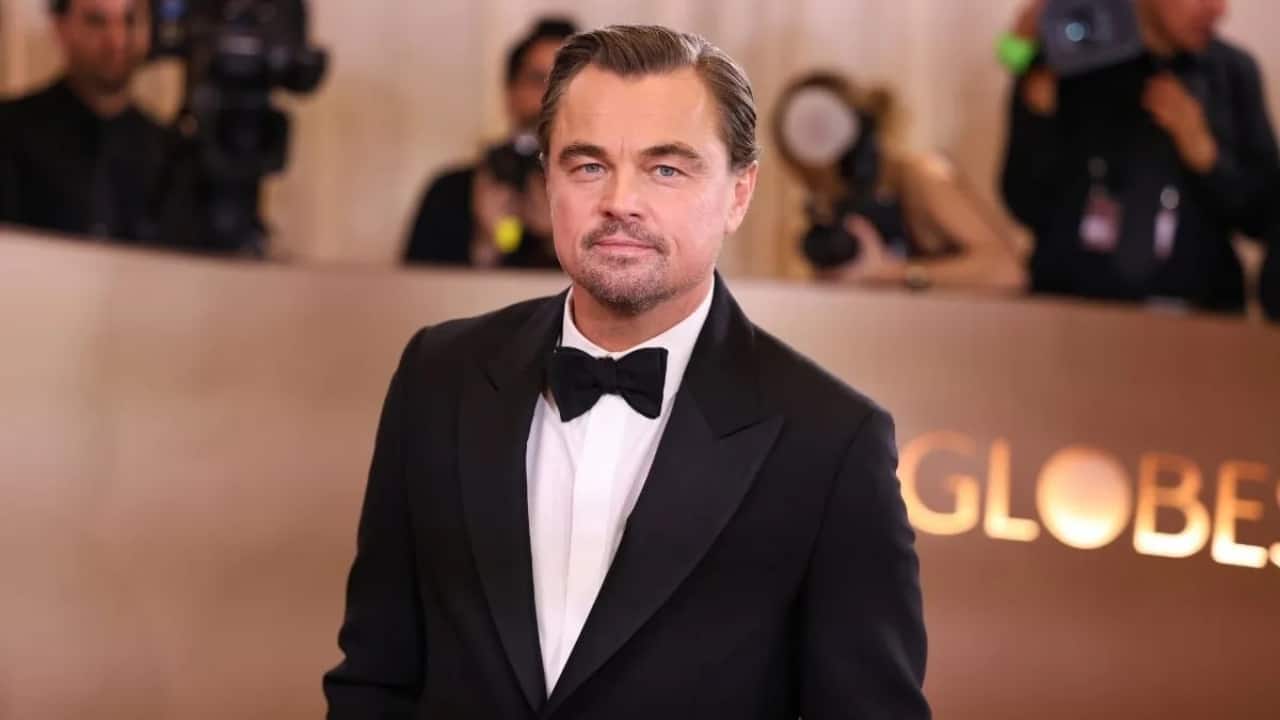 Leonardo DiCaprio laughs off Nikki Glaser’s Golden Globes roast about his dating history