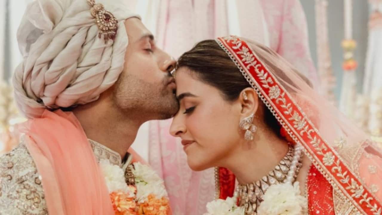 Stebin Ben steals the spotlight dancing to Sajan Ji Ghar Aaye at hindu wedding with Nupur Sanon