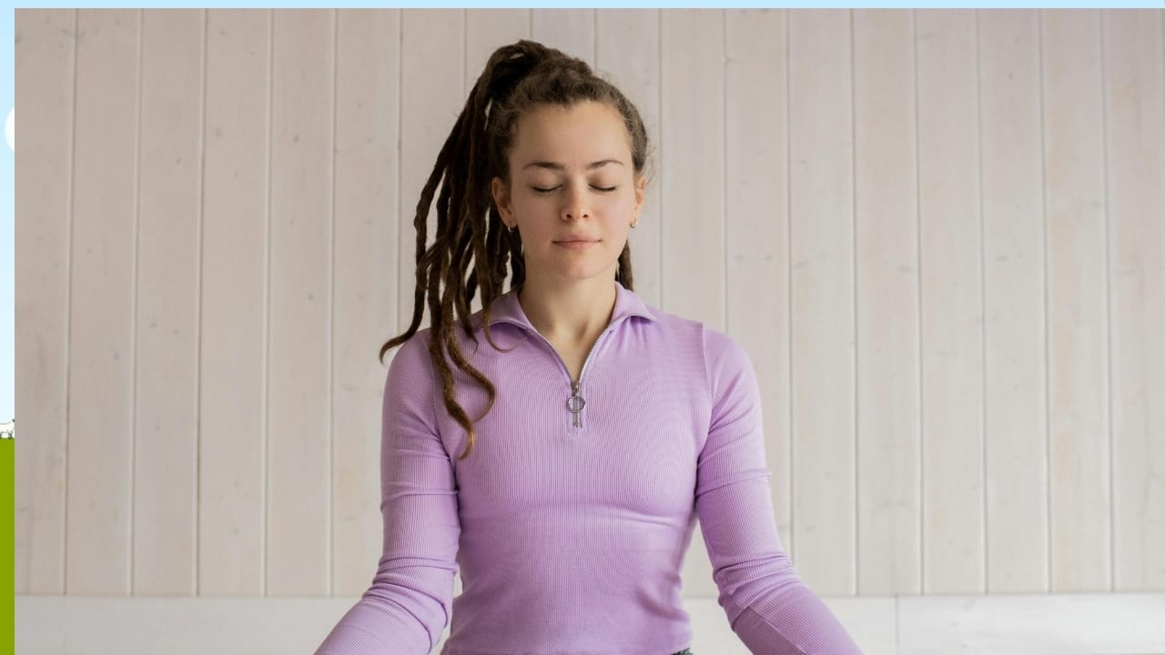 Indian yoga guru shares simple 3-minute morning routine to help detox your body naturally