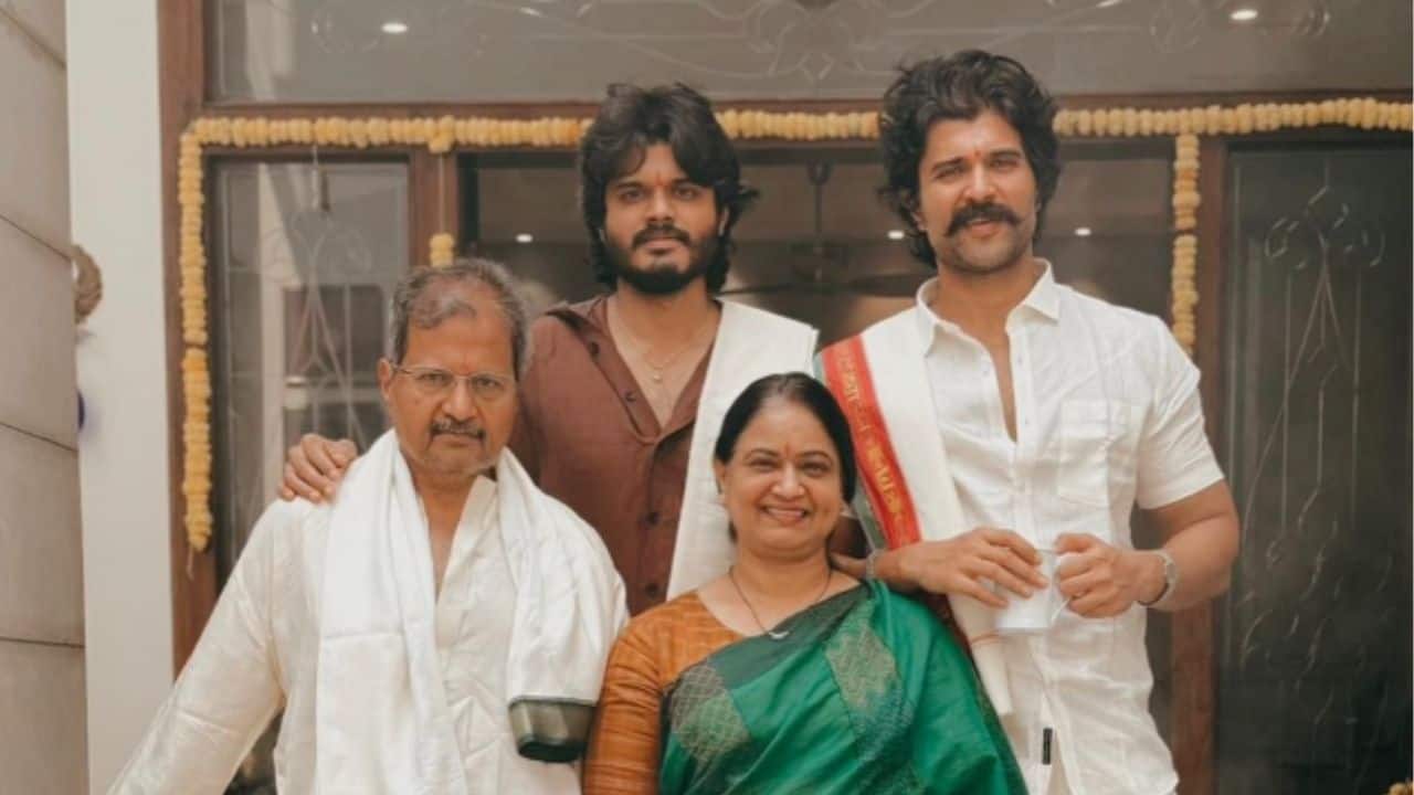 Vijay Deverakonda celebrates Makar Sankranti with family, shares pics