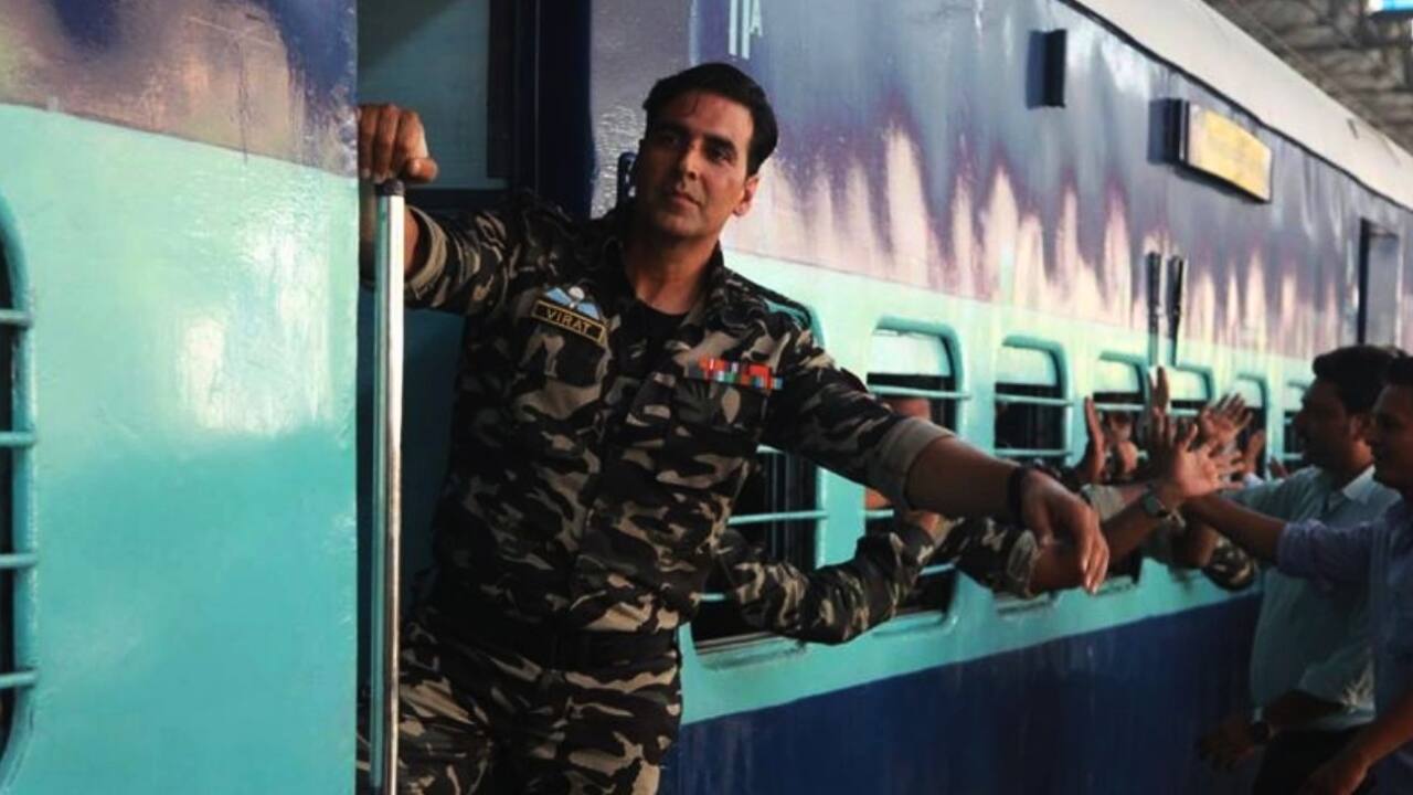 Akshay Kumar – Holiday: A Soldier Is Never Off Duty Action and realism were perfectly balanced in Akshay Kumar's portrayal of army intelligence officer Captain Virat Bakshi. His reputation as one of Bollywood's most credible men in uniform was strengthened by his disciplined manner, fighting prowess, and unshakable patriotism.
