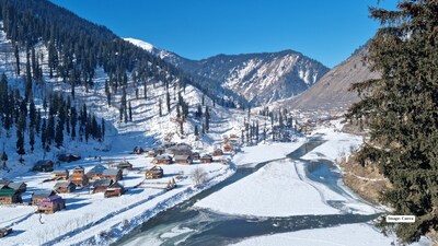 From Japow and Himalayan slopes to ice cities and alpine towns, these 6 Asian winter destinations are pure snow magic for 2026.