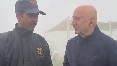 anupam kher gifts phone to guard