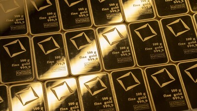 Spot gold climbed 1.6% to $4,668.76 an ounce as of 8:11 a.m. in Singapore, hitting a peak of $4,690.59 earlier. 