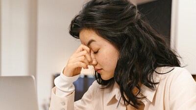 One of the signs of high LDL cholesterol is the persistent and frequent feeling of tiredness. (Picture Credit: Pexels)