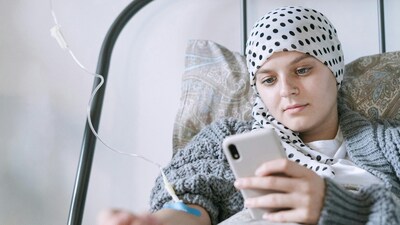 A new study reveals how vitamin A may help cancers hide by disabling parts of the immune system — and introduces a drug that could switch that off. (Image: Pexels)