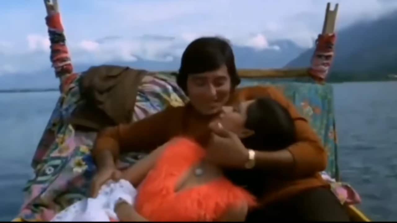 Vinod Khanna–Simi Garewal’s Wada Kar Le Sajna: The 52-year-old love song by Lata Mangeshkar and Mohammed Rafi that still feels timeless