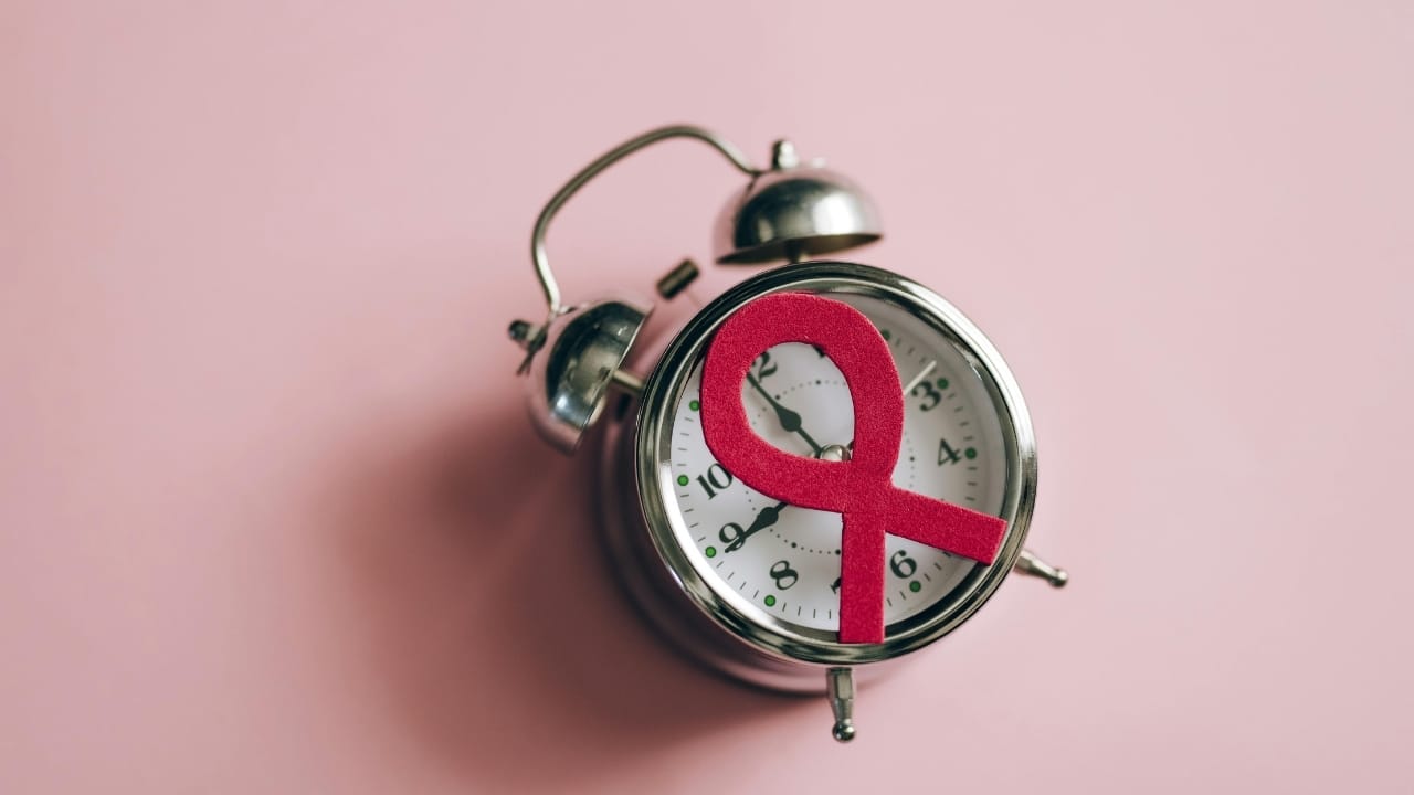 Breast cancer can break sleep cycle, spike stress and confuse the brain early on, finds study