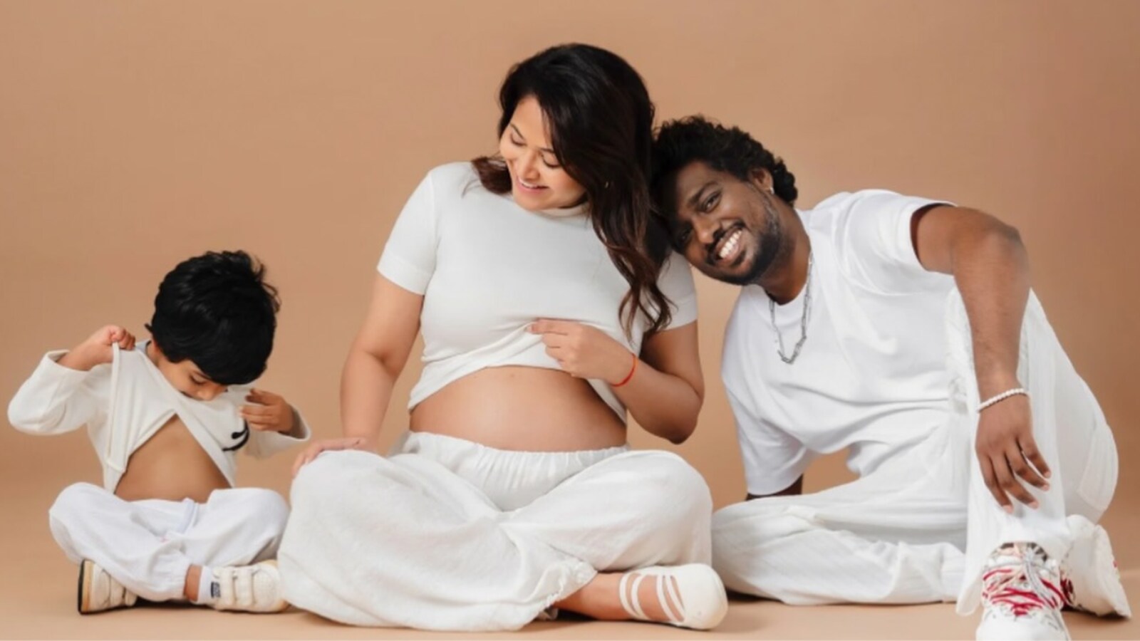 Atlee and Priya Mohan announce second pregnancy with sweet family post;  Samantha Ruth Prabhu, Keerthy Suresh react