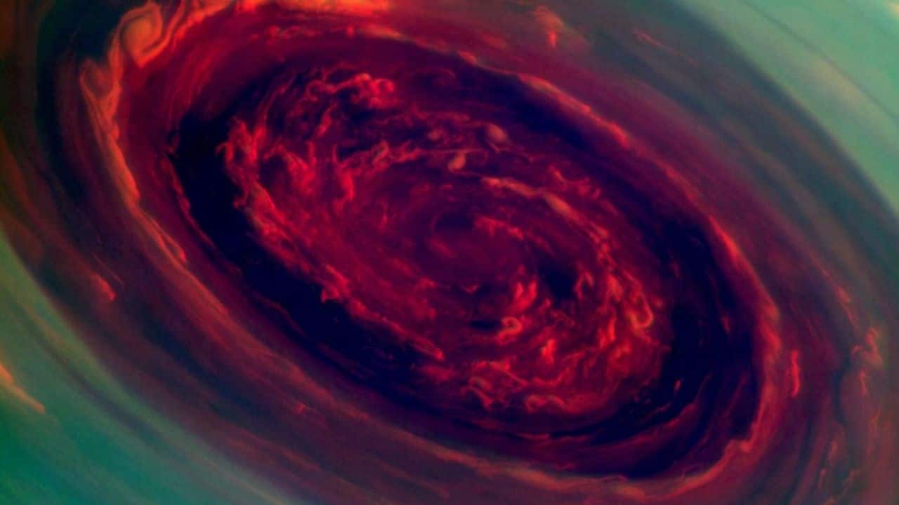 Polar storms on Jupiter and Saturn revealed about their hidden layers