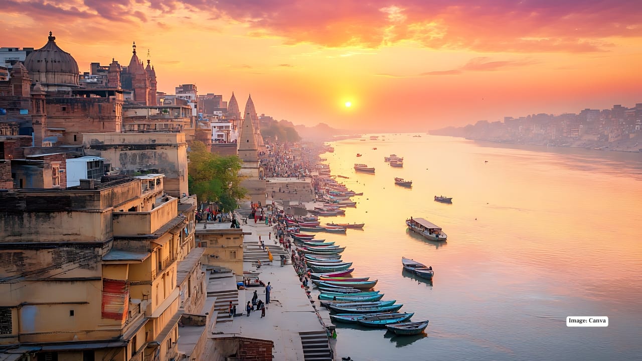 5. Varanasi, Uttar Pradesh Few places in India deliver such a powerful experience at such low cost. With budget flights, trains and hostels, Varanasi is ideal for a short but meaningful Republic Day trip. Early-morning boat rides on the Ganges, evening aartis, temple visits and walks through the old city offer a deeply immersive experience that blends history, spirituality and everyday life.
