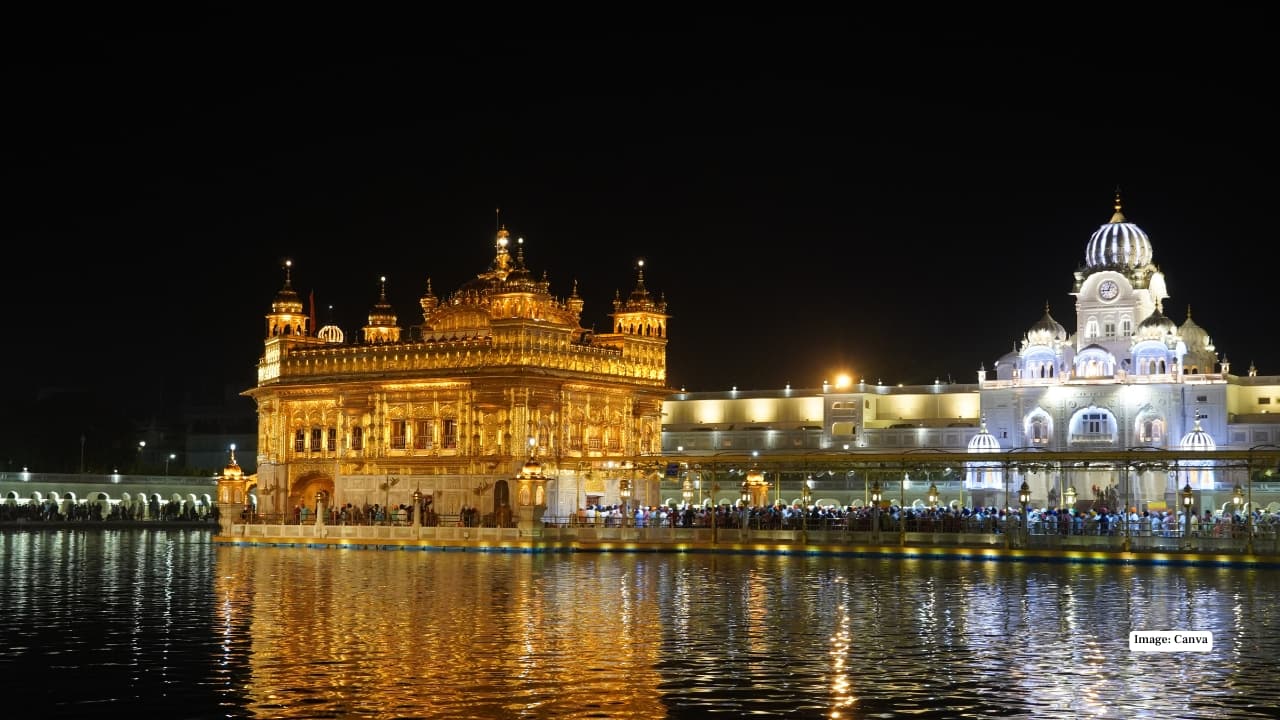 7. Amritsar, Punjab There’s something especially moving about visiting Amritsar around Republic Day. The Golden Temple, Wagah Border ceremony and the city’s rich food culture make this trip both emotional and memorable. With affordable trains, budget hotels and low daily expenses, Amritsar delivers a high-impact experience without stretching your wallet.
