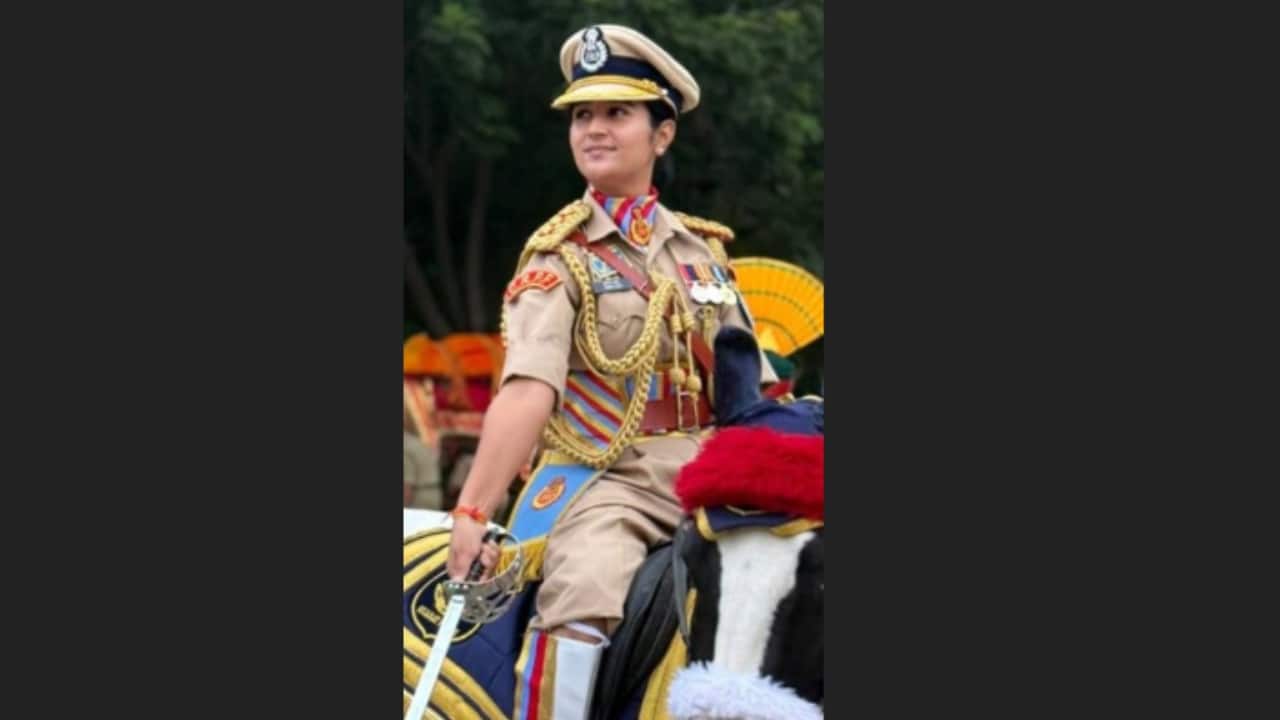 Who is Simran Bala? 26-year-old woman officer set to lead all-male CRPF contingent on Republic Day