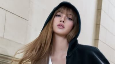 The director felt that the subject of marriage and motherhood is relevant to the singer, given the potential sacrifice of her career and the possibility that her work may interfere with these plans.

