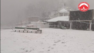 Vaishno Devi, Bhaderwah Witness Season's First Snowfall; Boosts Tourism, Raises Concerns