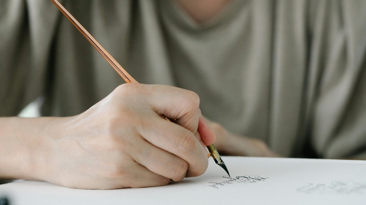 When was the last time you sent a handwritten letter? Write one with a pen that matches your personality