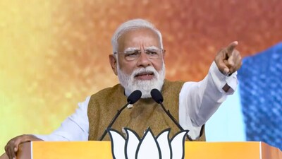 Prime Minister Narendra Modi lauds GenZ for introducing bhajan-clubbing. 