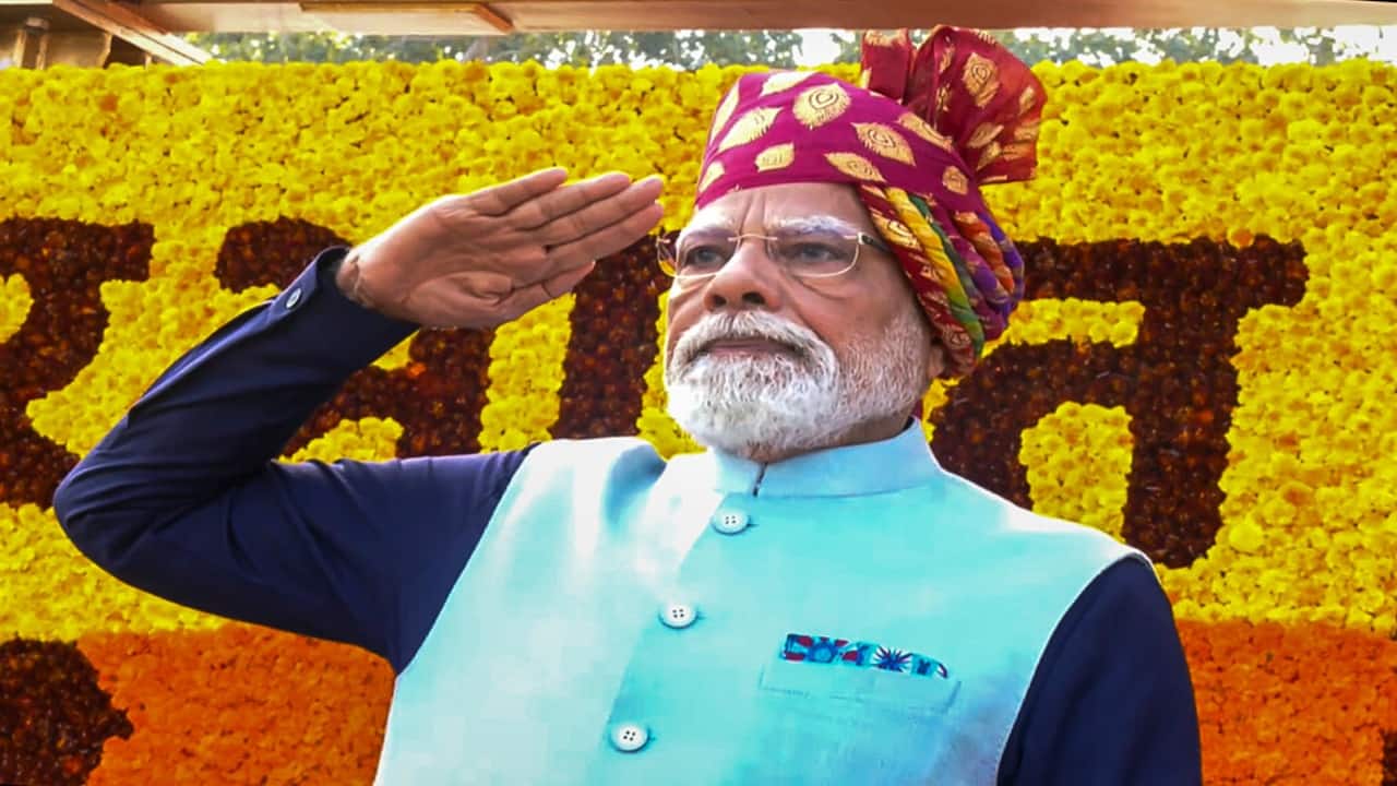 This Republic Day, PM Modi’s maroon turban honours Operation Sindoor