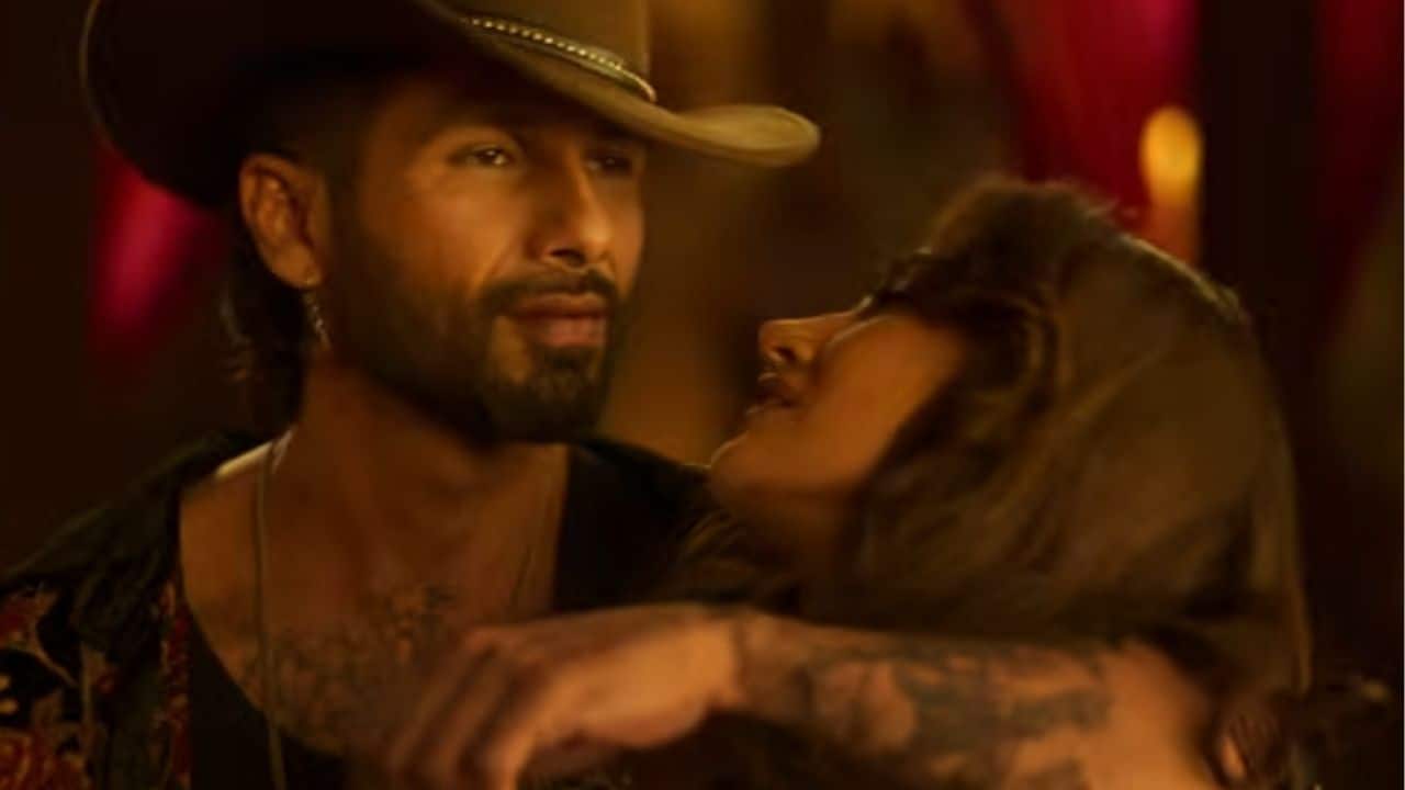 Shahid Kapoor and Disha Patani set the dance floor on fire in O’Romeo’s new song 'Aashiqon Ki Colony’