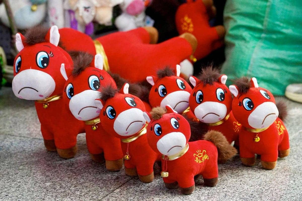 Why is everyone in China obsessed with this sad-looking ‘Horse Toy’?
