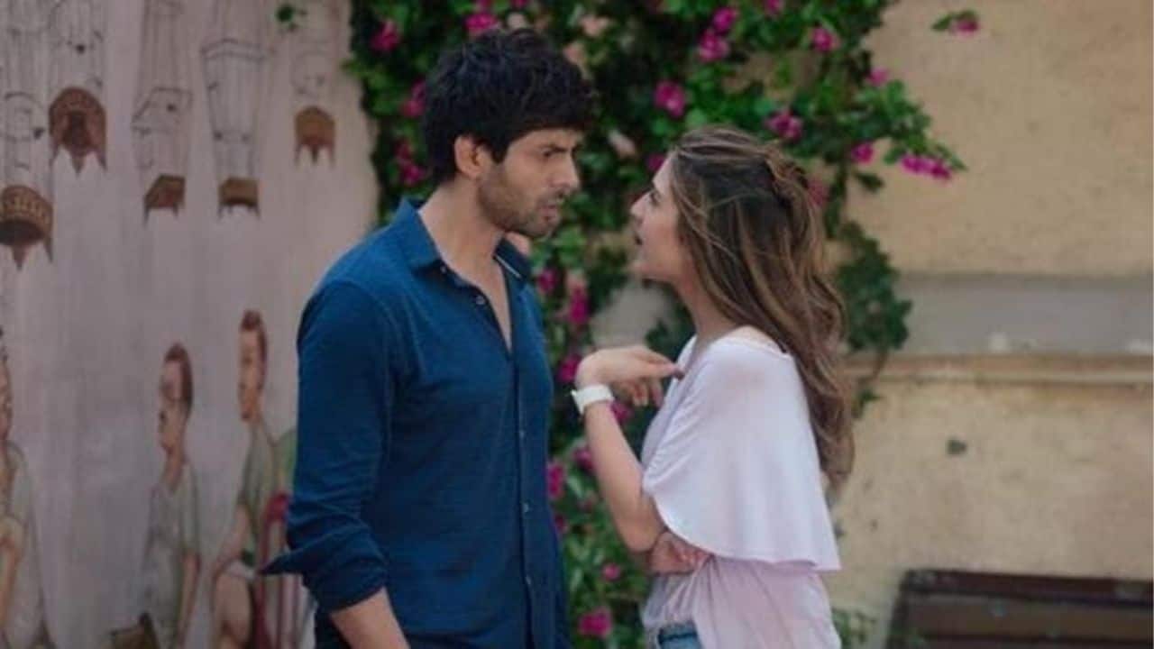 Shayad Love and doubt tangled into one fragile note. Arijit Singh’s voice carries vulnerability like a whisper, making the song feel like a diary for all the quiet romantics out there.