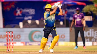 Cheteshwar Pujara strikes 99 off 60 balls before Piyush Chawla spoils party