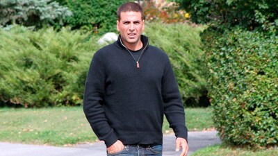 Akshay Kumar in 8 x 10 Tasveer