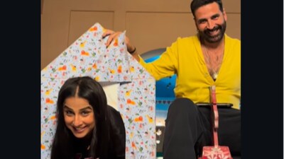 Watch - Akshay Kumar, Vidya Balan get goofy as they wish Bhooth Bangla director Priyadarshan on his birthday