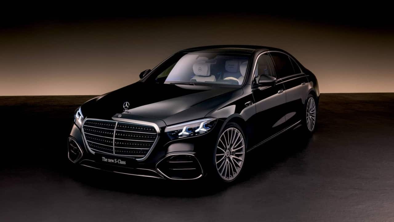 Mercedes-Benz S-Class 1
