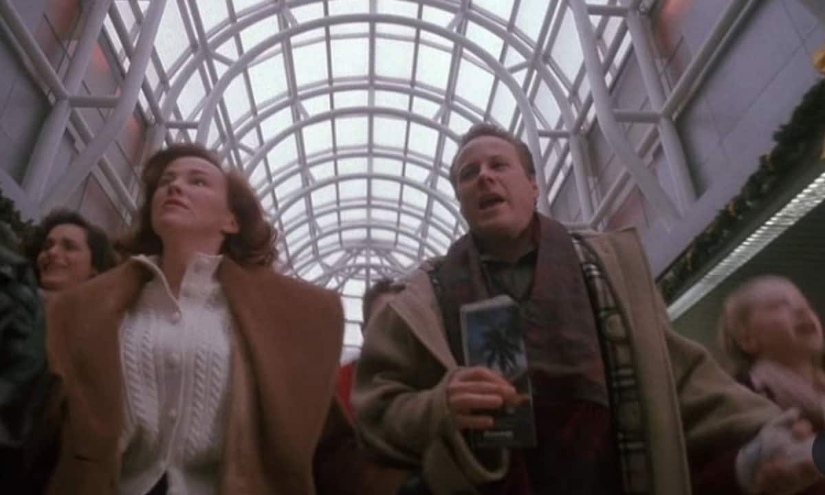 O’Hare International Airport honours Catherine O’Hara with tribute after beloved Home Alone star’s death