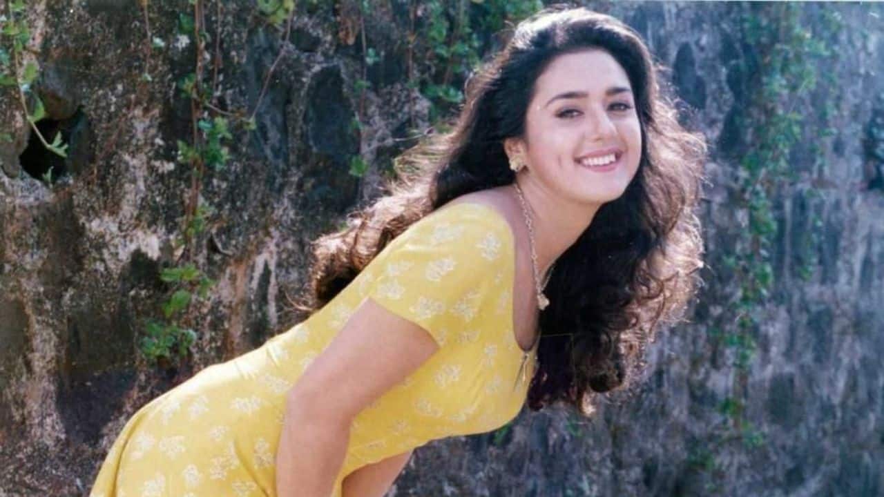 <strong>Nisha – Chori Chori Chupke Chupke (2001)</strong><br />Priety played a bold and unconventional for its time. Her portrayal of a sex worker in this film with innocence and heart won her a National Award.
