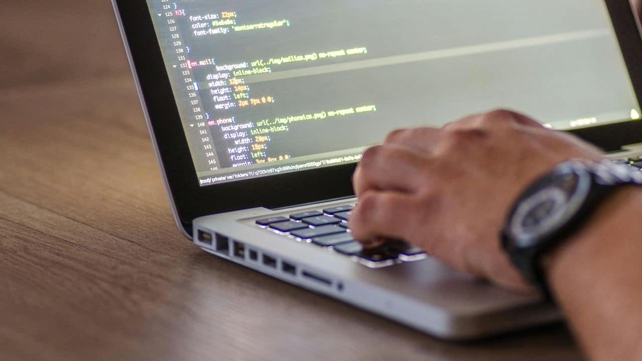 US software engineer defends Indians after racist claims go viral: 'They're all pretty sharp'