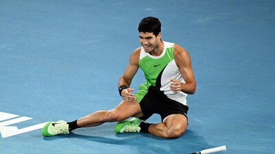 Carlos Alcaraz beats Novak Djokovic in Australian Open final (Reuters Photo)