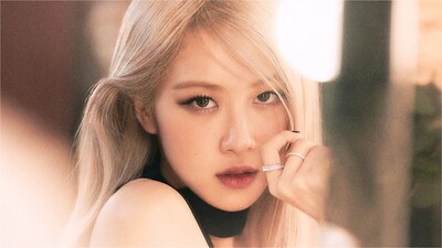 Speaking about the intense scrutiny surrounding her personal life, Rosé revealed that the fear of being spotted while dating pushed her into what she described as almost “method-level” disguises.