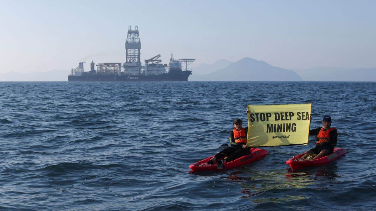 'I have no life jacket on': 13-year-old boy swims 2.5 miles for hours to save family swept away at sea