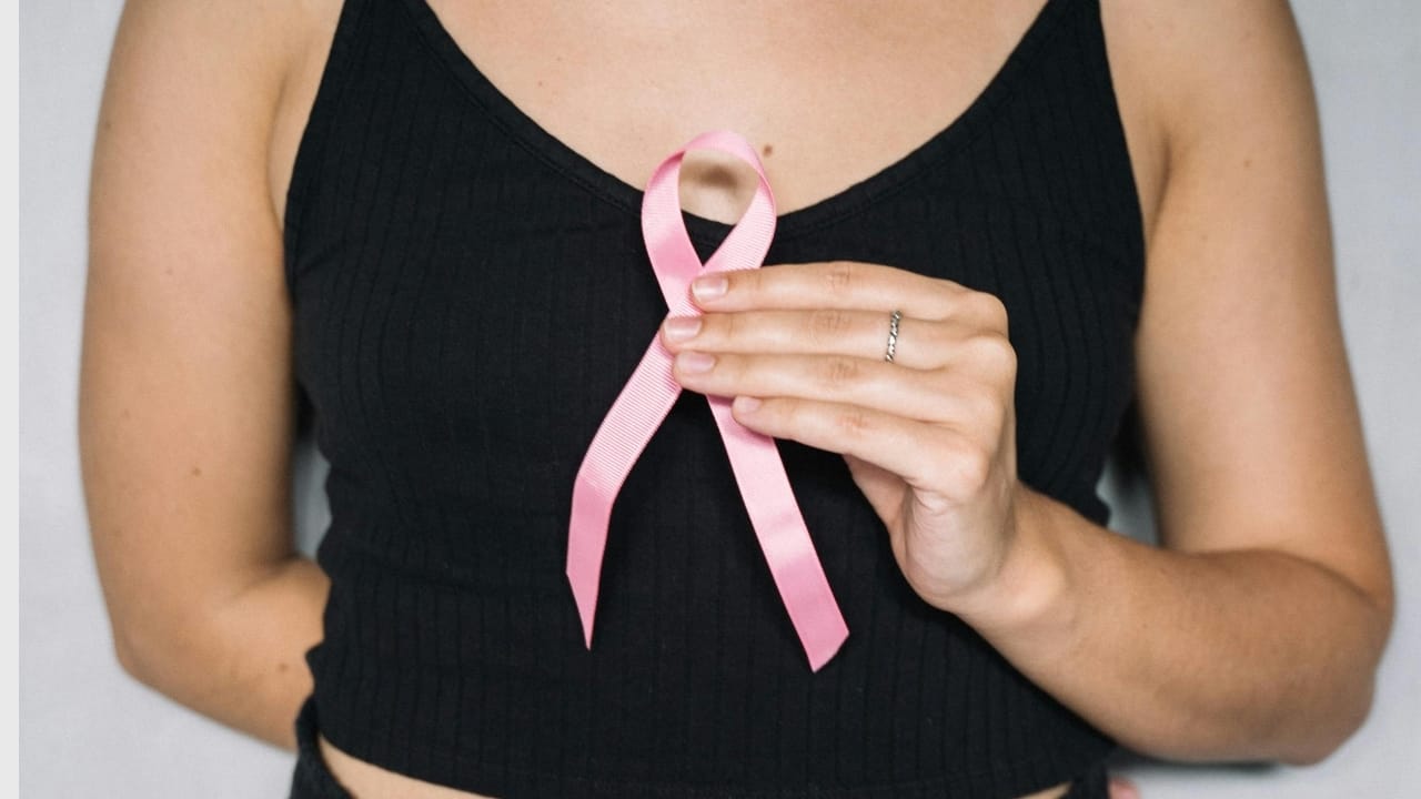 World cancer day: Symptoms of ovarian cancer women should never ignore for early detection