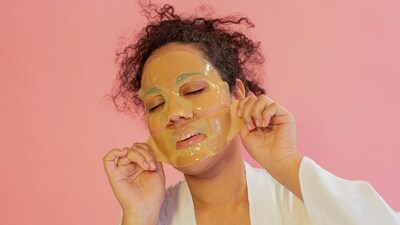 These 5 Ayurvedic ingredients can hydrate, soothe, and give your skin a healthy glow—straight from your kitchen! (Image: Pexels)